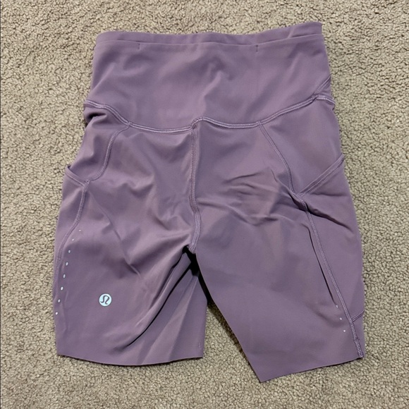 lululemon athletica Mauve Bike Shorts - Picture 1 of 1
